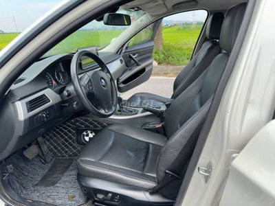 BMW 320i 2007 Trắng 20 vạn km