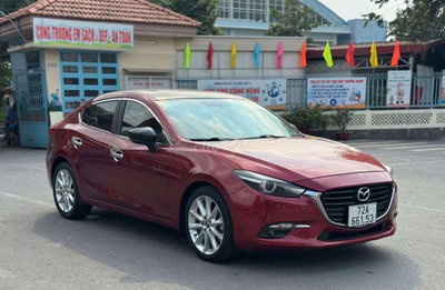 Mazda 3 2018 2.0 AT Đỏ 8 vạn , xe đẹp không lỗi