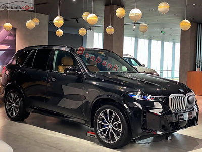 Xe BMW X5 xDrive40i M Sport 2025