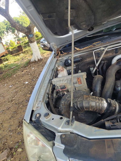 Isuzu Mimax 2010 Bạc