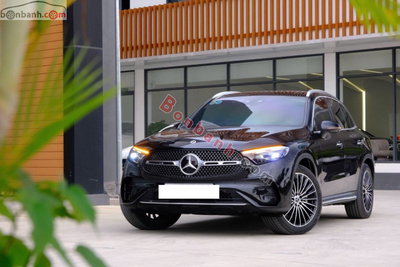 Xe Mercedes Benz GLC 300 4Matic 2023