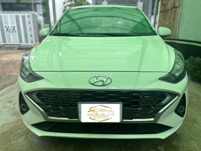 Huyndai i10 Sedan AT bản đủ 10.000km Sai tặng xe