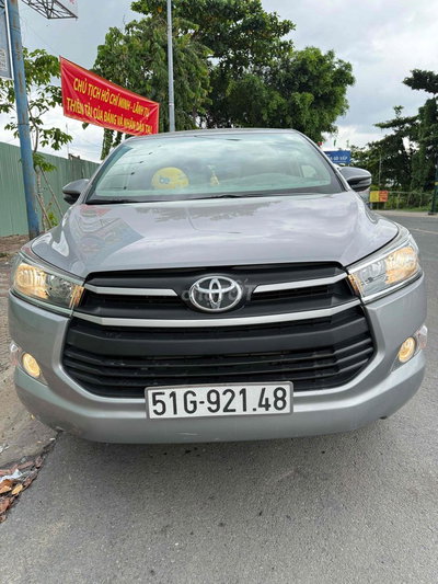Toyota Innova 2019 2.0E Bạc 95 Ngàn Km Siêu Mới