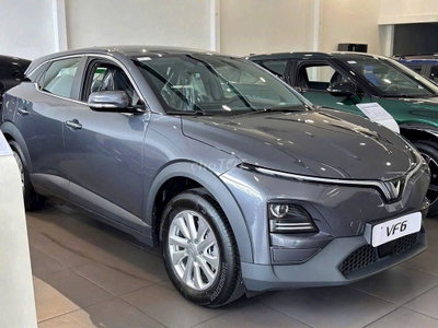Xe điện VinFast VF5 Xám