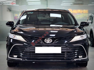 Xe Toyota Camry 2.0Q 2021