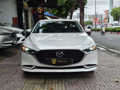 Mazda 3 Luxury 2023 Trắng 24.000 km