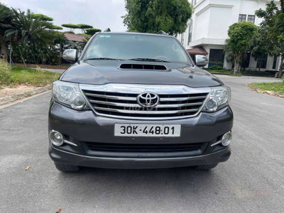 Toyota Fortuner 2015 Xám