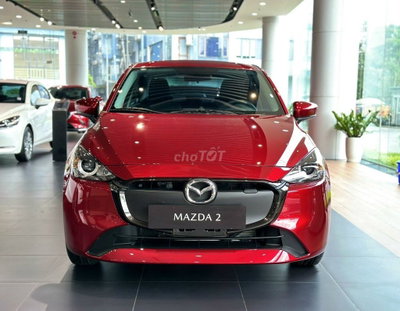 Mazda 2 màu Đỏ