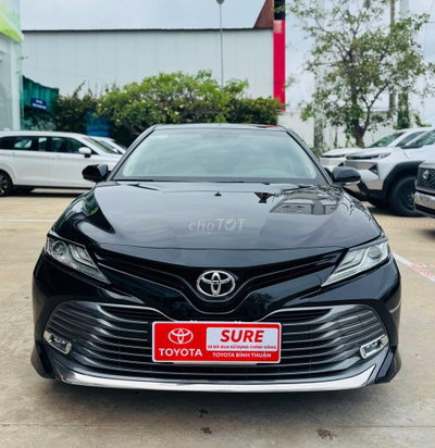 Toyota Camry 2020 2.5Q Đen 51670 km