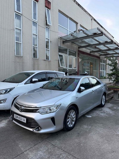 Toyota Camry 2.0E 2015 Bạc 150000 km
