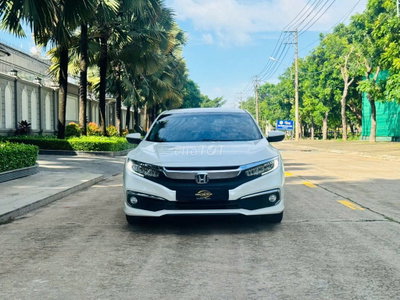 Honda Civic 2021 1.8 G Trắng 50.000 km