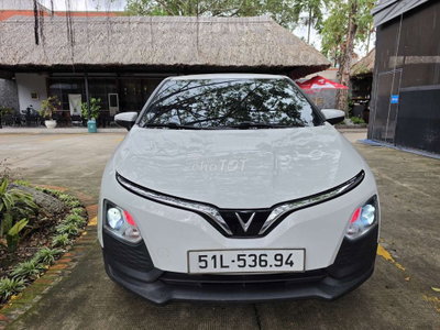 VinFast VF5 plus sạc miển phí