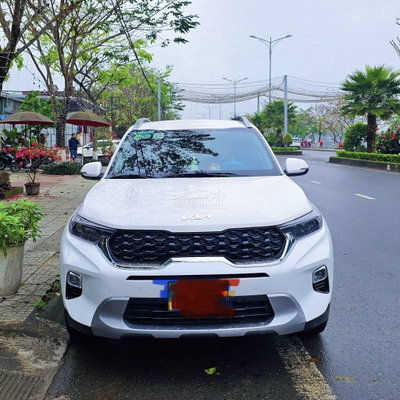 Kia Sonet Luxury 2023 86.000 km Trắng