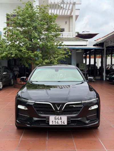 VinFast Lux A 2.0 Premium Đen 144 ngàn km