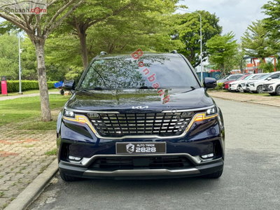 Xe Kia Carnival Signature 2.2D 2023