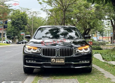 Xe BMW 7 Series 730Li 2018
