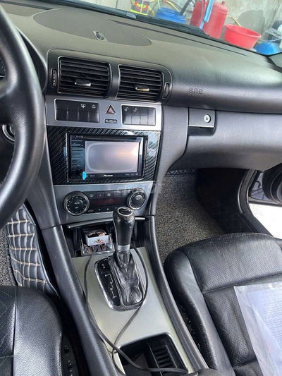 Mercedes C240 Đen