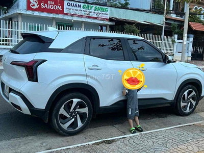 Mitsubishi XForce Premium 2024 Trắng