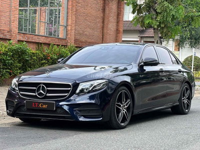 Mercedes-Benz E300 AMG 2020 Xanh