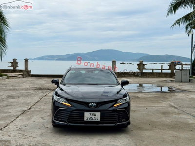 Xe Toyota Camry 2.0Q 2022