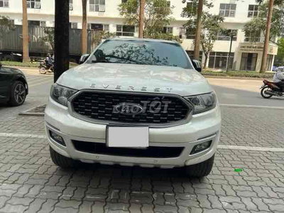 Ford Everest Titanium 4x2 AT 2022 10.000km