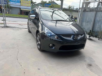 Mitsubishi Grandis 2009 Xám