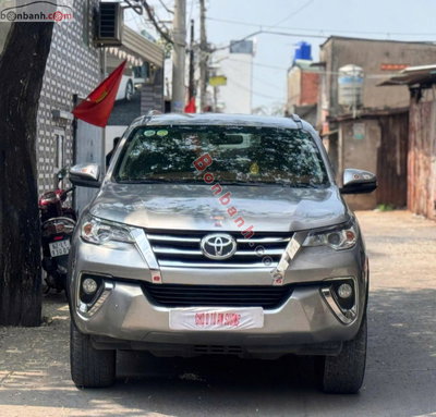 Xe Toyota Fortuner 2.4G 4x2 AT 2019