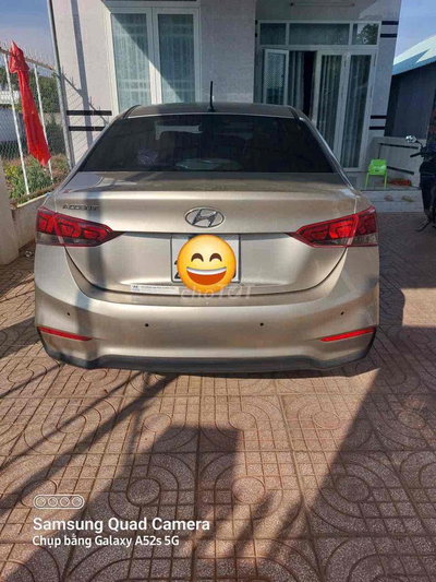 Hyundai Accent 2018 Vàng cát 80.000 km