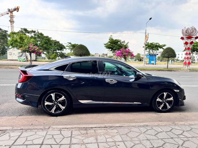 Honda Civic 2017 Xám 110000 km