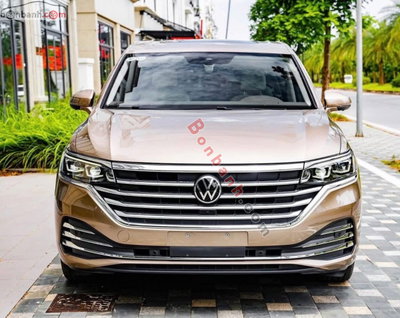 Xe Volkswagen Viloran Luxury 2025