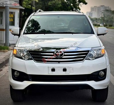 Xe Toyota Fortuner TRD Sportivo 4x2 AT 2015