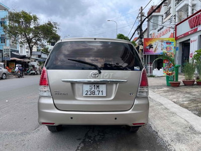 Toyota Innova Vàng cát