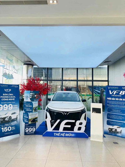 Xe ô tô điện Vinfast VF8 2026 Trắng