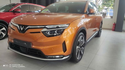 VINFAST VF8 PLUS 2023 MÀU CAM PIN SDI MIỄN PHÍ SẠC