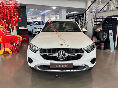 Xe Mercedes Benz GLC 200 4Matic 2026