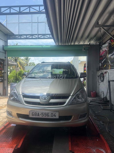 Toyota Innova 2006 G xe rin