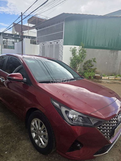 Hyundai Accent 2022 Số sàn 34000 km Đỏ