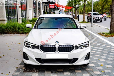 Xe BMW 3 Series 320i Sport Line 2024