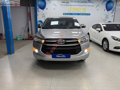 Xe Toyota Innova 2.0E 2020