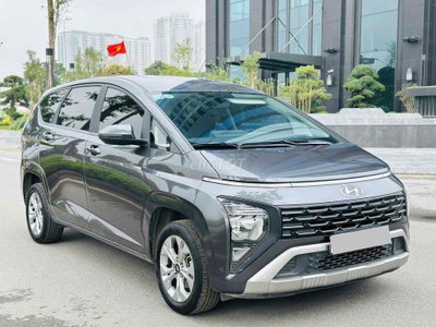 Hyundai Stargazer Xám 7 chỗ