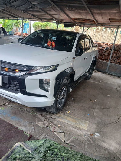 Mitsubishi Triton 2022 Trắng 57000 km
