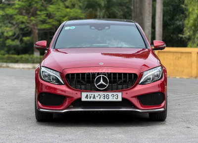 Mercedes C300 AMG 2018 - 76000km