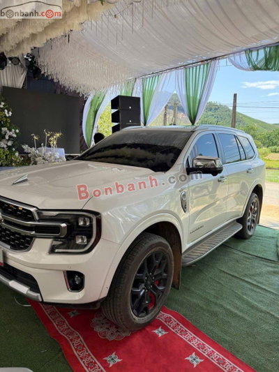 Xe Ford Everest Titanium Plus 2.0L 4x4 AT 2023