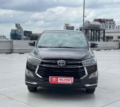Toyota Innova Venturer 2018 Đen