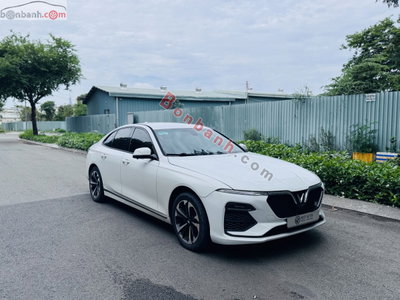 Xe VinFast Lux A 2.0 Base 2.0 AT 2019