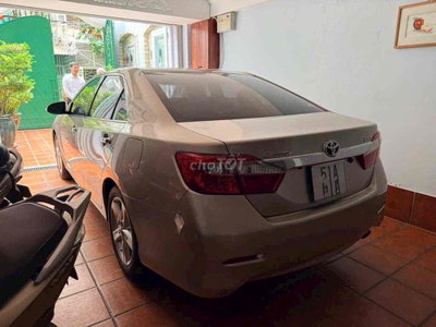 Toyota Camry 2014 2.5Q 30.000km Vàng cát