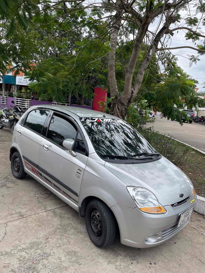 Chevrolet Spark Van 2 chỗ Bạc
