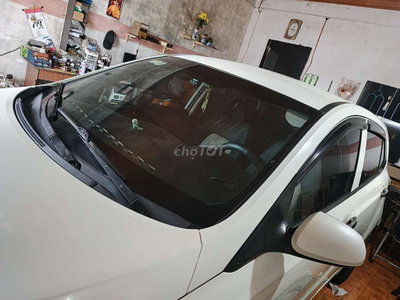Hyundai i10 2016 Trắng