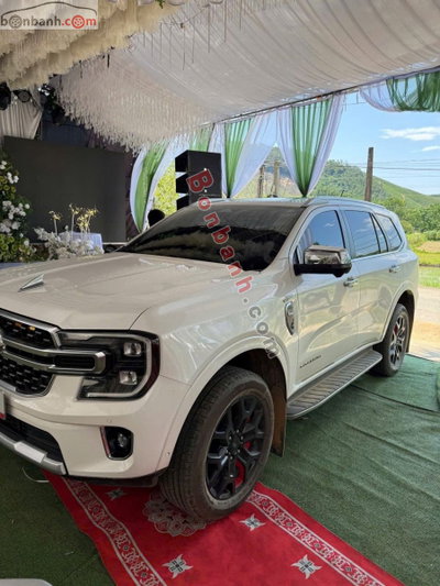Xe Ford Everest Titanium Plus 2.0L 4x4 AT 2023