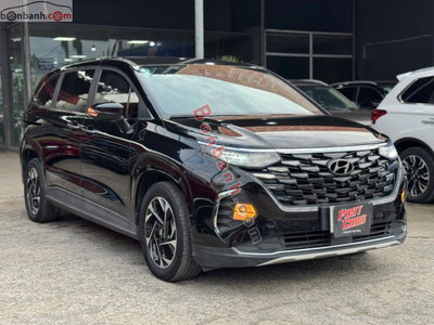 Xe Hyundai Custin Cao Cấp 2.0T 2023